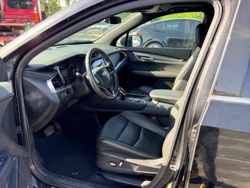 Used 2024 Cadillac XT6 Luxury w/ LPO, Floor Liner Package AWD/4WD image 13