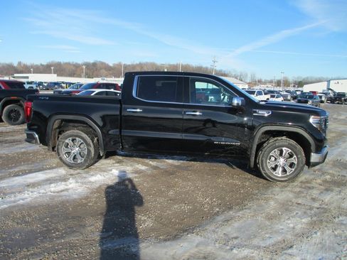 New 2026 GMC Sierra 1500 SLT w/ SLT Convenience Package image 3