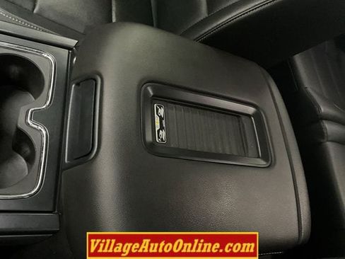 Used 2016 Chevrolet Silverado 1500 LTZ Z71 w/ LTZ Plus Package AWD/4WD image 20