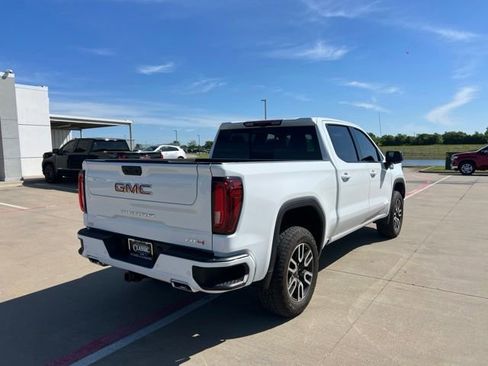 Used 2025 GMC Sierra 1500 AT4 w/ AT4 Premium Package AWD/4WD image 3