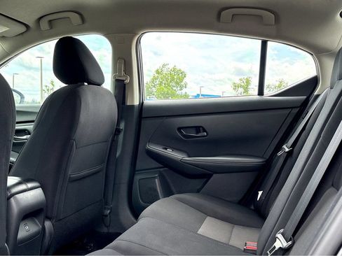 Used 2024 Nissan Sentra SV FWD image 15