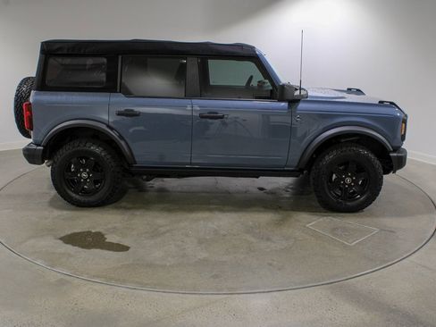 Used 2024 Ford Bronco Black Diamond image 6