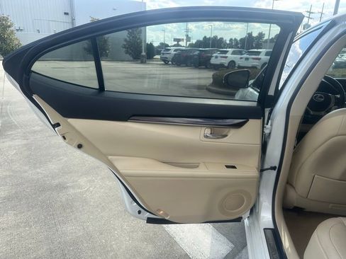 Used 2014 Lexus ES 350 image 21