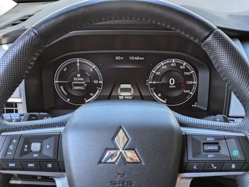 Used 2023 Mitsubishi Outlander SEL AWD/4WD image 32