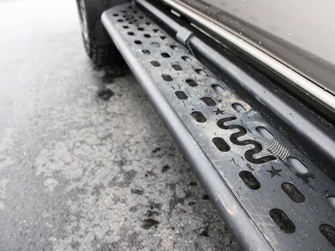 Used 2025 Ford Bronco Badlands AWD/4WD image 16