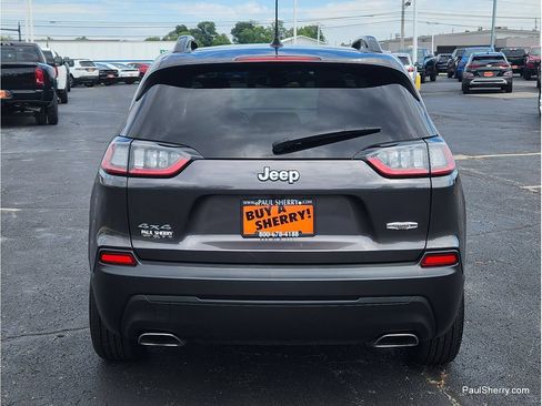 Used 2022 Jeep Cherokee Latitude Lux w/ Mopar Interior Package AWD/4WD image 9