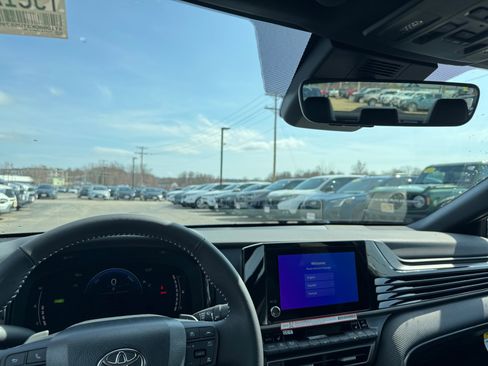 New 2026 Toyota Camry SE AWD/4WD image 2