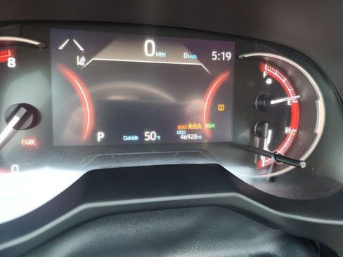 Used 2023 Toyota RAV4 XLE Premium image 30