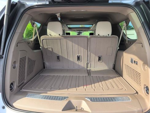 New 2026 GMC Yukon XL Denali w/ Denali Reserve Package AWD/4WD image 5