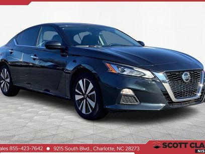 Used 2022 Nissan Altima 2.5 SV