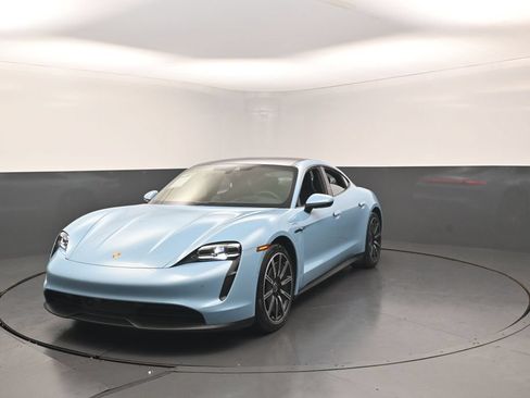 Used 2021 Porsche Taycan RWD image 37