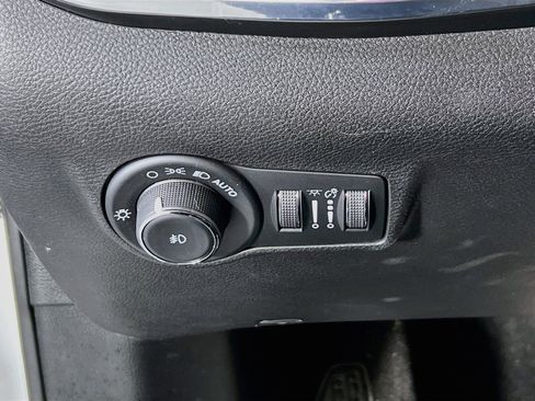 Used 2023 Jeep Compass Limited w/ Elite Group AWD/4WD image 10