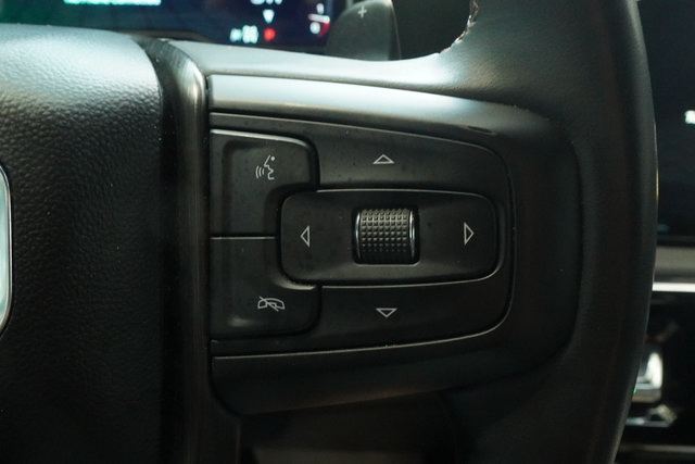 Used 2024 GMC Sierra 1500 AT4 w/ Technology Package AWD/4WD image 17