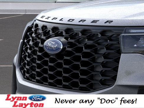 New 2026 Ford Explorer ST-Line w/ ST-Line Street Pack RWD image 17