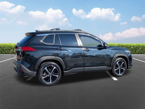 Certified 2023 Toyota Corolla Cross XSE w/ Convenience Package image 4