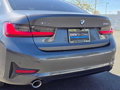 Used 2021 BMW 330i xDrive Sedan w/ Convenience Package AWD/4WD image 7