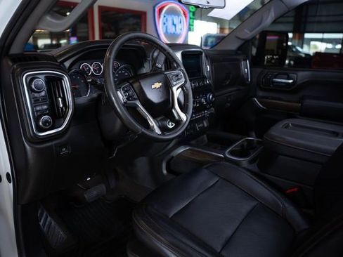 Used 2022 Chevrolet Silverado 3500 LT w/ Convenience Package image 16