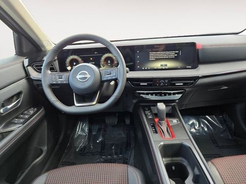 New 2026 Nissan Kicks SR w/ SR Premium Package AWD/4WD image 13