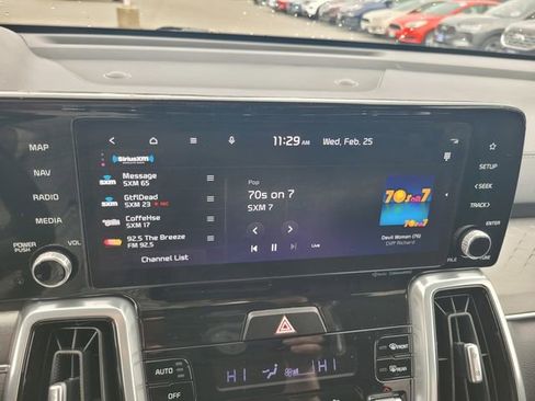 Used 2023 Kia Sorento SX image 23