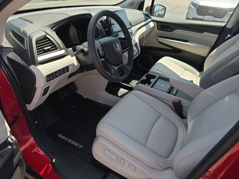 New 2026 Honda Odyssey EX-L image 10