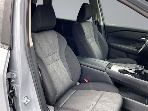 New 2026 Nissan Rogue SV FWD image 9