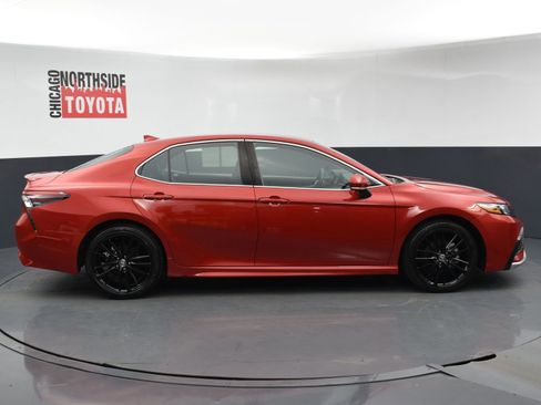 Used 2023 Toyota Camry XSE image 5