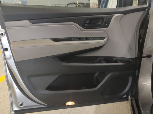 Used 2018 Honda Odyssey EX-L image 22