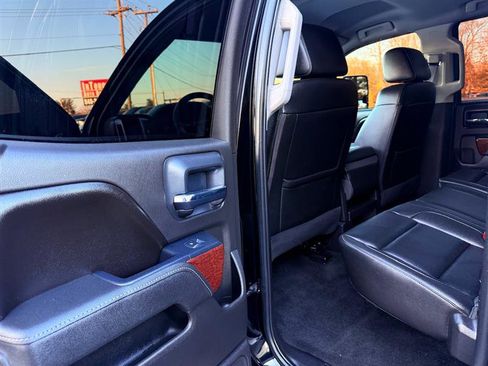 Used 2016 GMC Sierra 1500 SLT w/ Suspension Package, Off-Road image 19