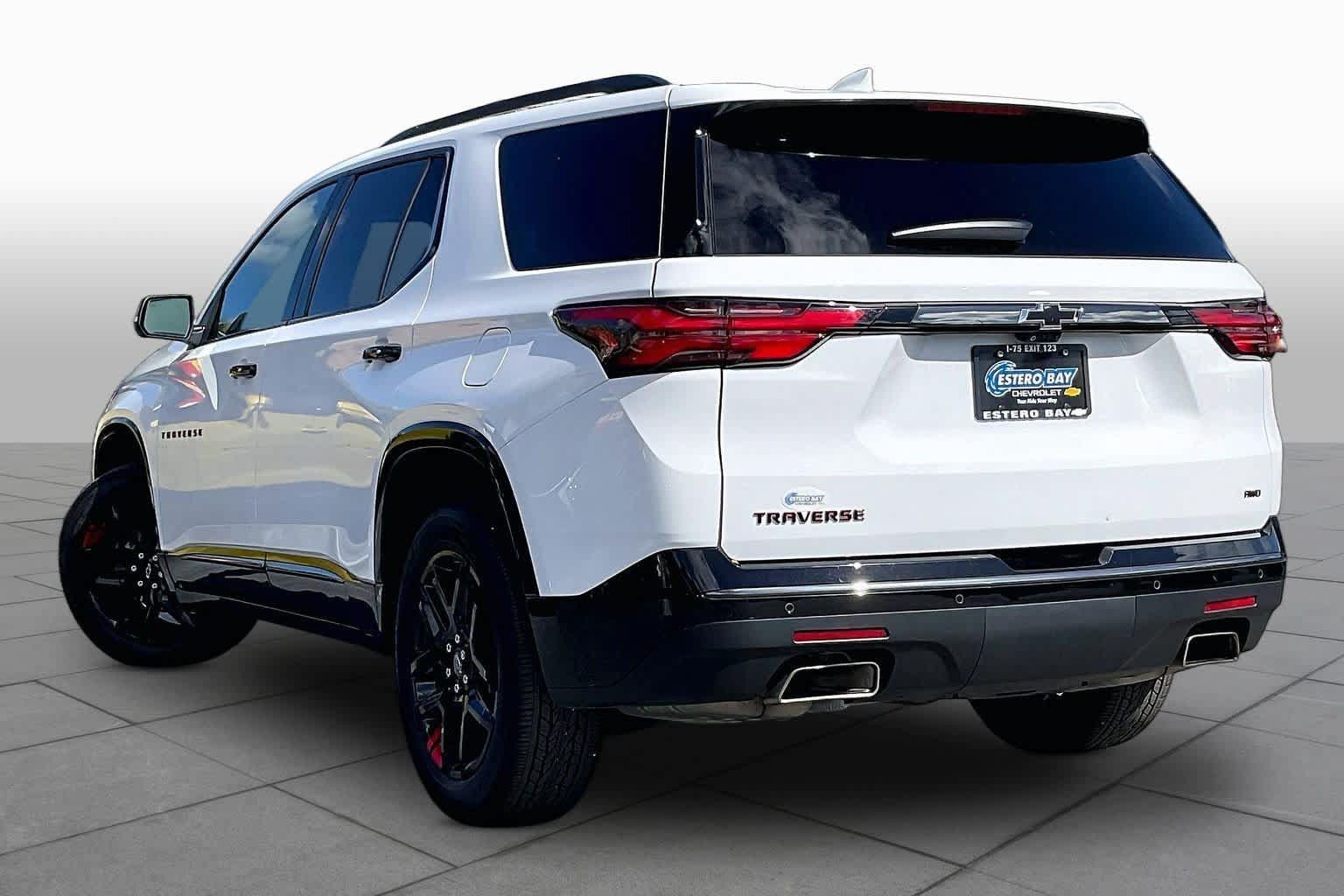 Used 2022 Chevrolet Traverse Premier w/ Redline Edition AWD/4WD image 12