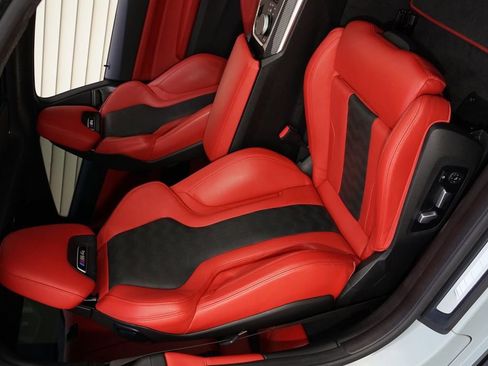 Used 2021 BMW M4 Coupe w/ Executive Package image 10