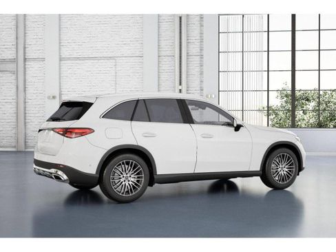Used 2025 Mercedes-Benz GLC 300 image 18