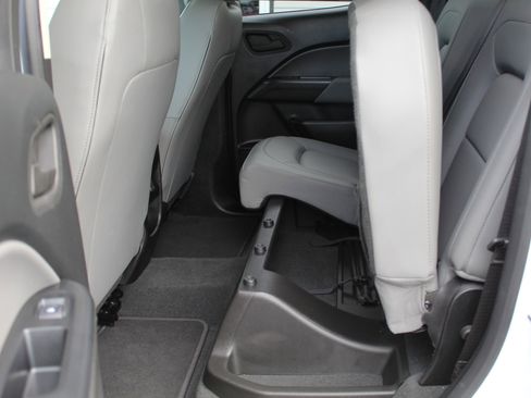 Used 2022 Chevrolet Colorado W/T image 37