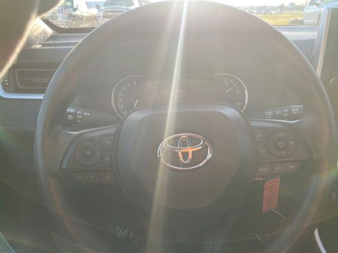Used 2024 Toyota RAV4 LE image 9