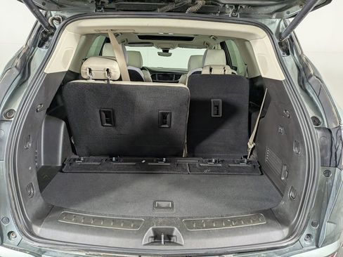 Used 2023 Buick Enclave Avenir image 11