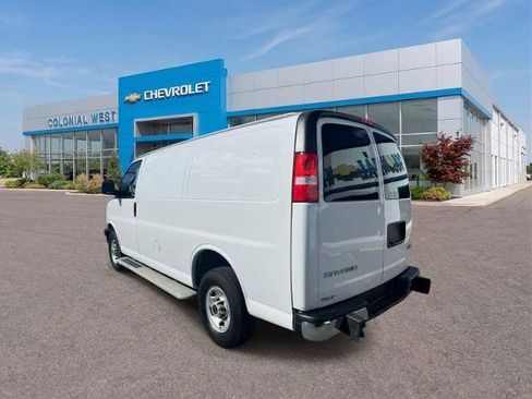 Used 2024 GMC Savana 2500 w/ Driver Convenience Package RWD image 11