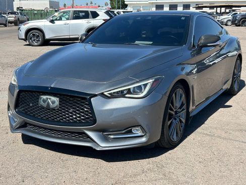 Used 2017 INFINITI Q60 Red Sport 400 image 1