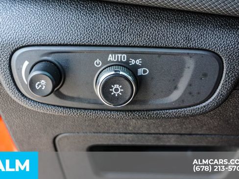 Used 2025 Chevrolet TrailBlazer LT AWD/4WD image 44
