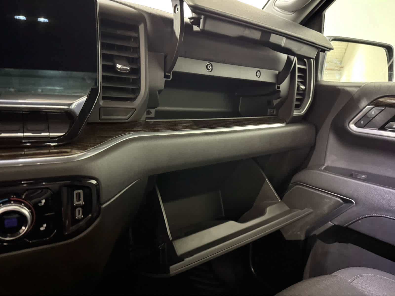 Used 2024 GMC Sierra 1500 SLE AWD/4WD image 20