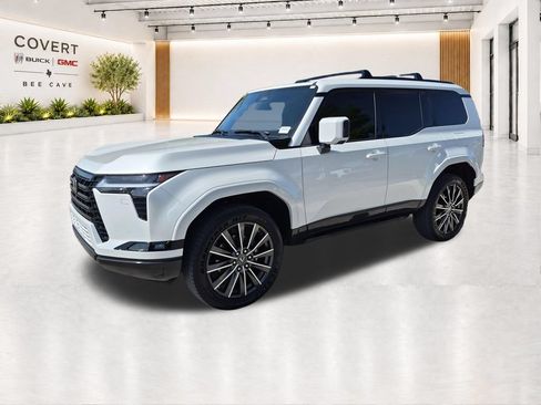 Used 2025 Lexus GX 550 w/ Accessory Package (Z1) AWD/4WD image 4