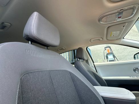 Used 2024 Hyundai Ioniq 5 SE RWD image 18