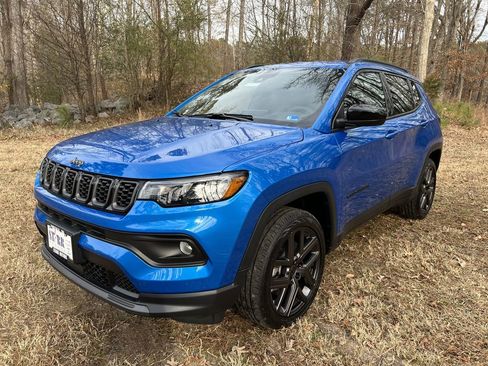 New 2026 Jeep Compass Latitude image 7