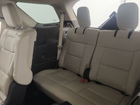 Used 2023 Ford Explorer Platinum w/ Technology Package image 37