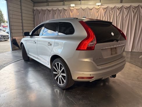 Used 2015 Volvo XC60 T6 Platinum image 7
