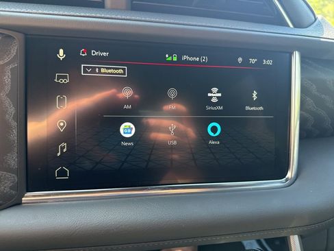 Used 2023 GMC Yukon XL Denali w/ Advanced Technology Package AWD/4WD image 27