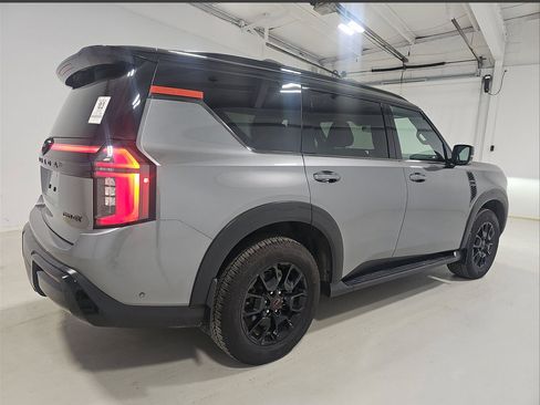 Used 2025 Nissan Armada PRO-4X AWD/4WD image 21