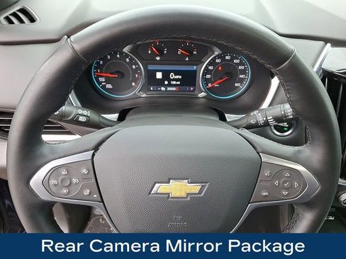 Used 2023 Chevrolet Traverse LT w/ LT Premium Package AWD/4WD image 4
