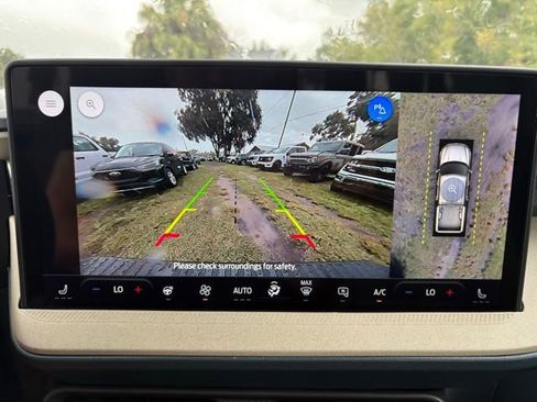 New 2025 Ford Maverick Lariat AWD/4WD image 17