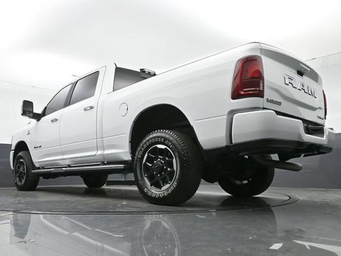 Used 2025 RAM 2500 Laramie AWD/4WD image 43