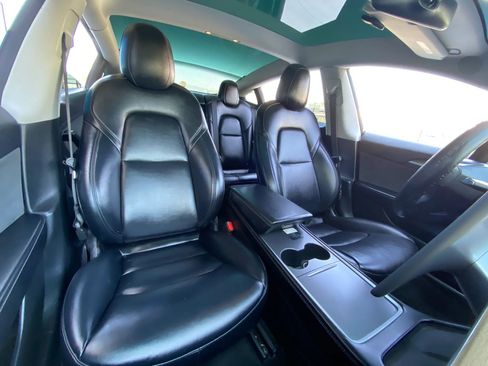 Used 2021 Tesla Model 3 Standard Range Plus RWD image 27
