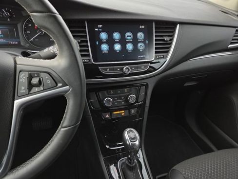 Used 2021 Buick Encore Preferred w/ Safety Package image 32